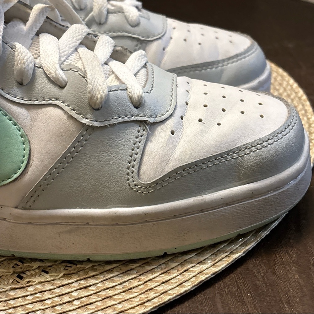 NIKE COURT BOROUGH 2 MID PUREPLATINUM MINT FOAM SHOES Size 6Y - Picture 11 of 11